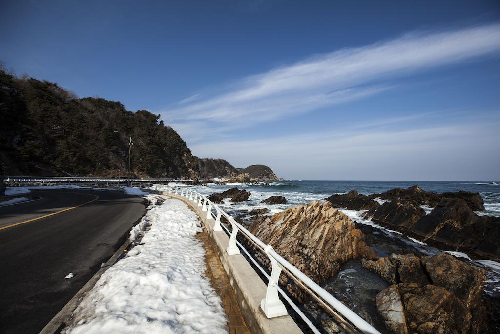 Sun Cruise Resort And Yacht Gangneung Exterior foto