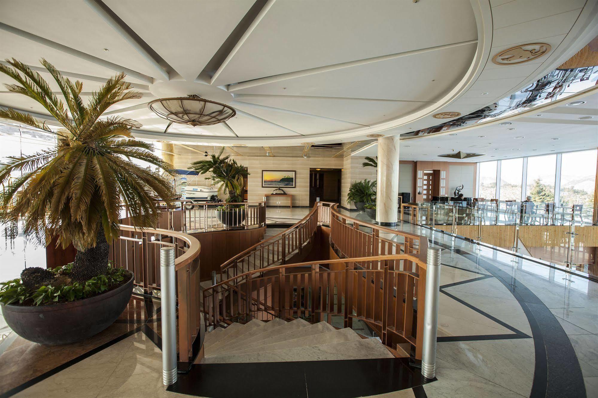 Sun Cruise Resort And Yacht Gangneung Exterior foto